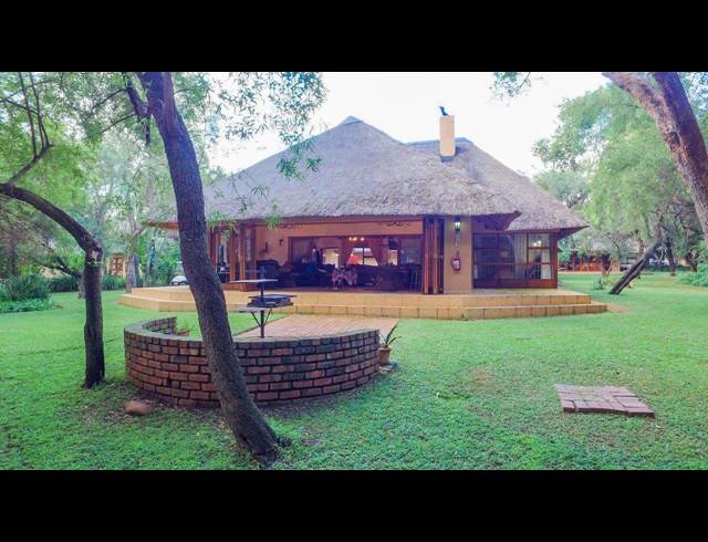 4 BEDROOM HOUSE FOR SALE IN LAKELAND ESTATE